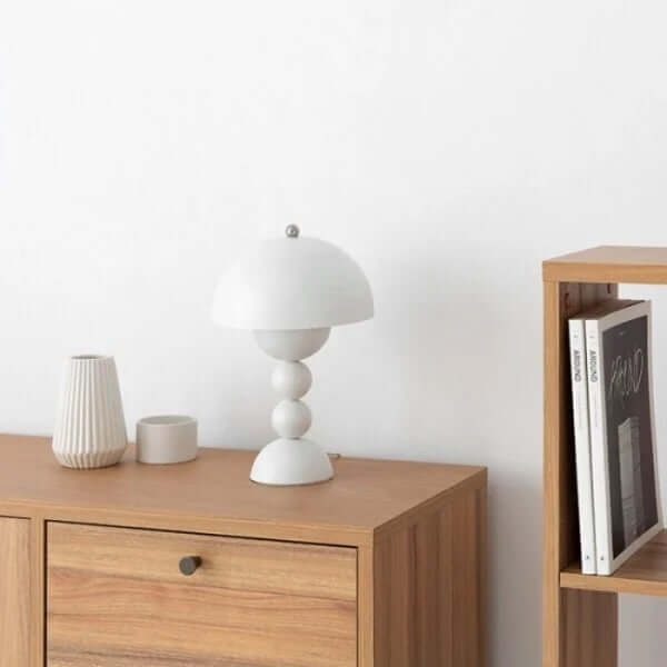 Compact Glass Flower Desk Light Lamp