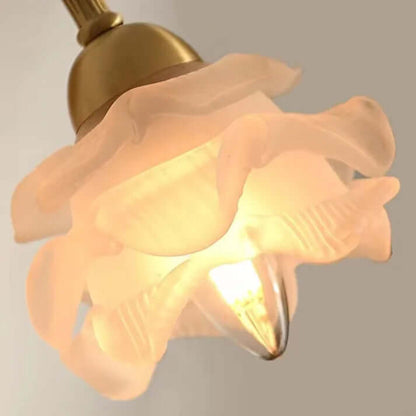 Delicate Floral Glass Table Lamp