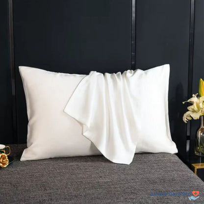 Soft Mulberry Silk Pillowcase for Beauty Sleep