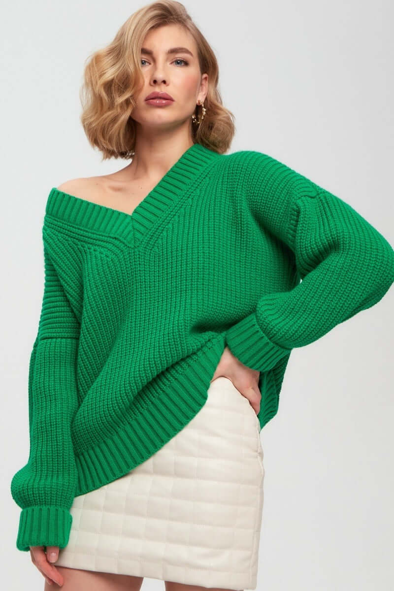 Thick Cable Crew Neck Sweater - Luxivelle
