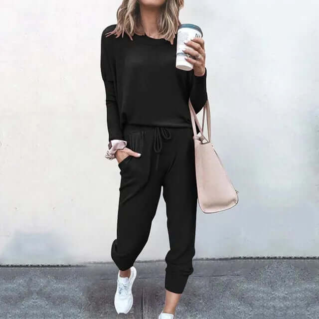 Relaxed Fit Women's Jogger Suit for Everyday Wear