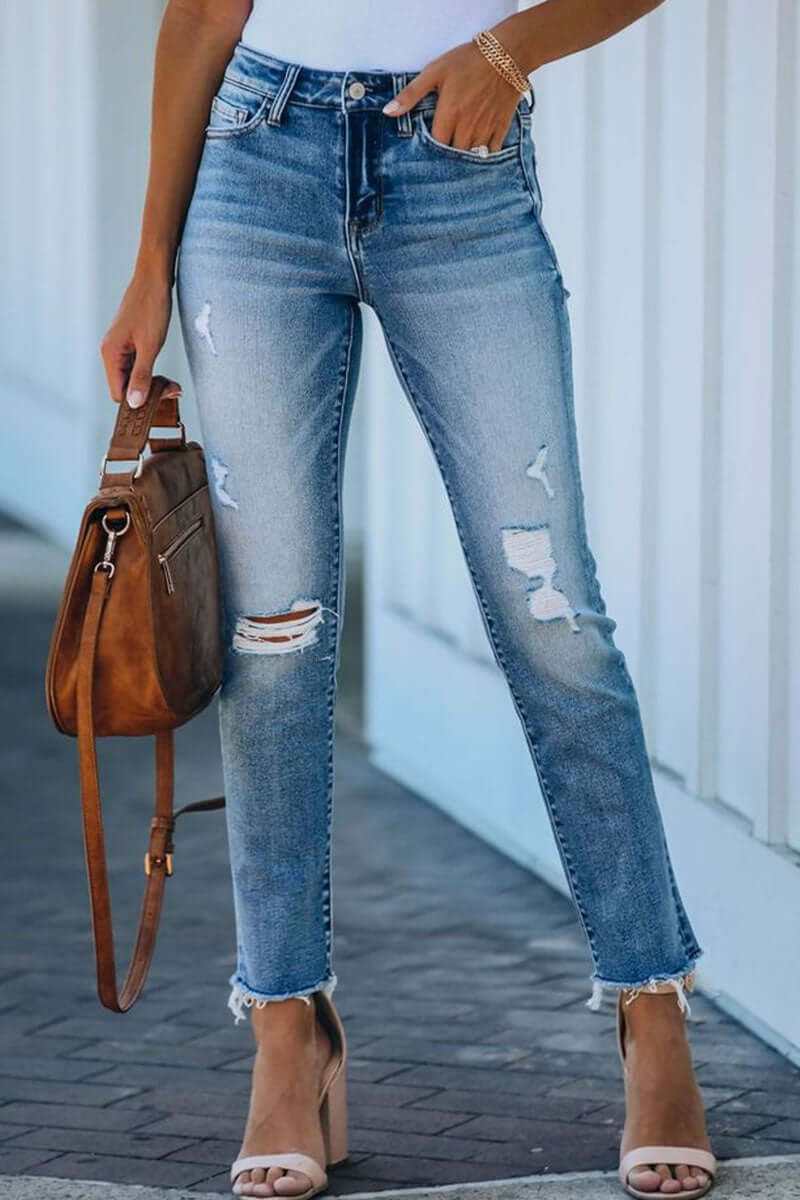 Distressed Straight Fit Women's Jeans - Luxivelle