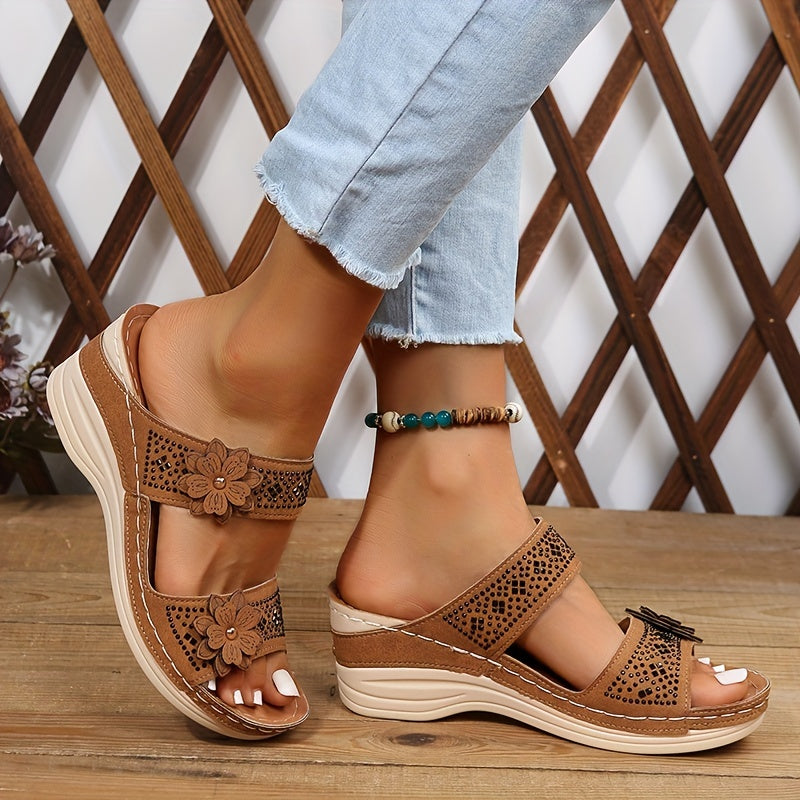Delor | Comfortable Flower Sandals - Luxivelle