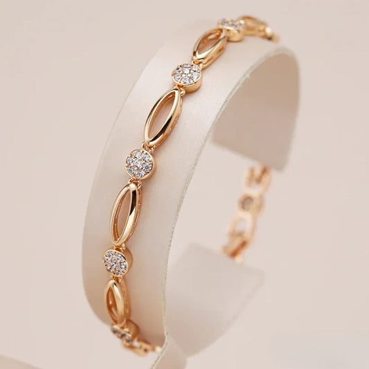 Stylish Women's Chain Bracelet - Luxivelle