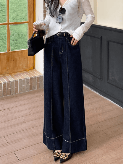 Comfortable Women's Flare Leg Jeans - Luxivelle