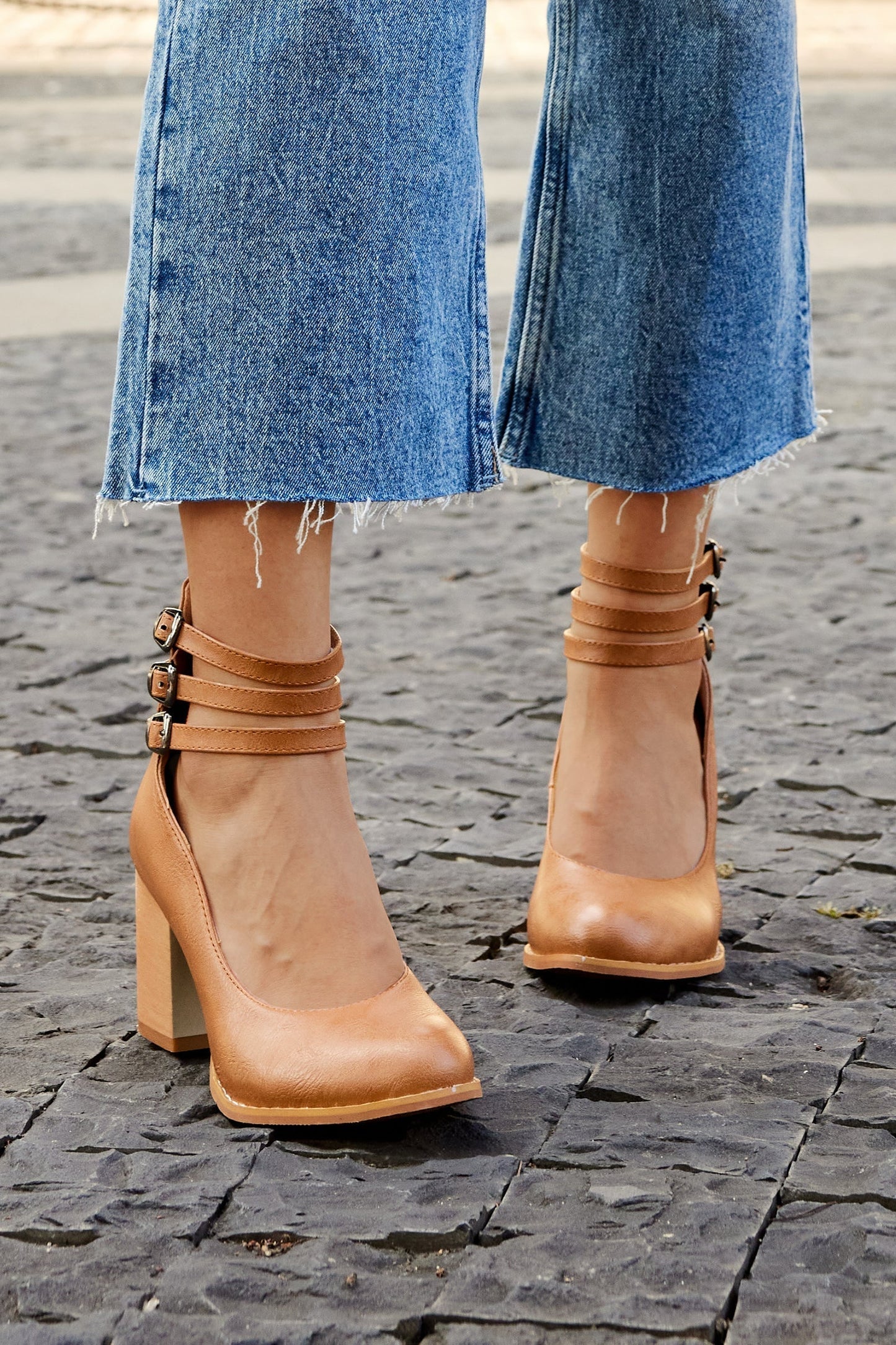 Comfortable Ankle Strap Sandals with Block Heel