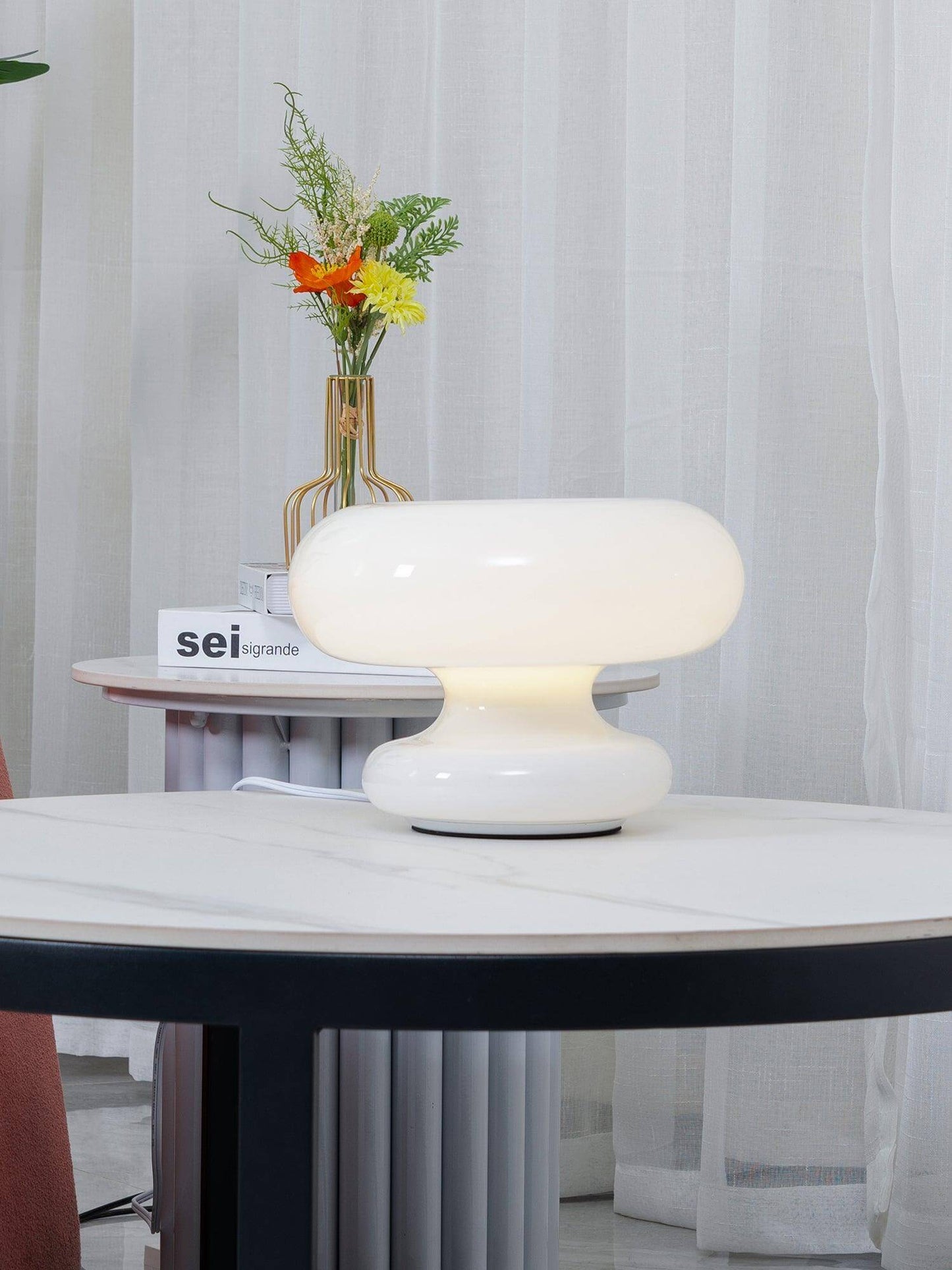 Stylish Metal Base Round Desk Lamp