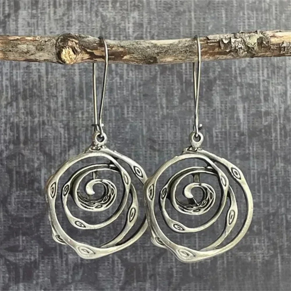 Vintage Style Silver Labyrinth Drop Earrings - Luxivelle