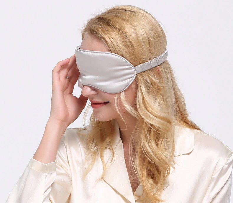 Luxury Soft Sleep Eye Mask - Luxivelle