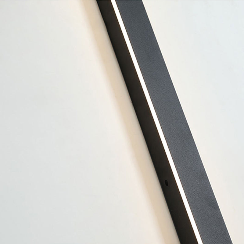 Weatherproof Outdoor LED Wall Lamp – Slim Modern Style