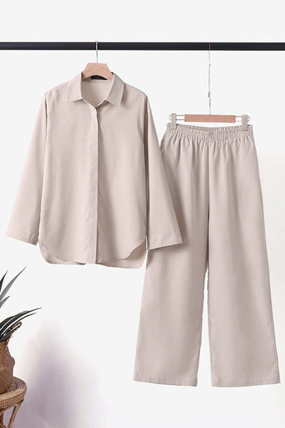 Ladies Classic 2-Piece Fold Down Collar Suit