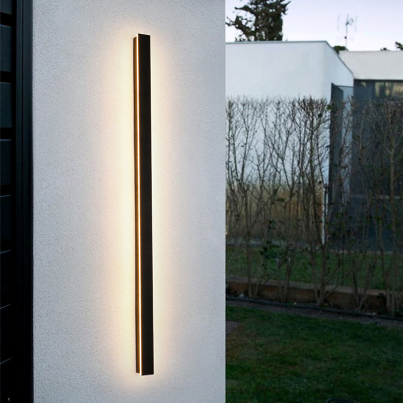 Weatherproof Outdoor LED Wall Lamp – Slim Modern Style