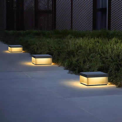 Waterproof Garden Post Lamp - Durable Outdoor Light