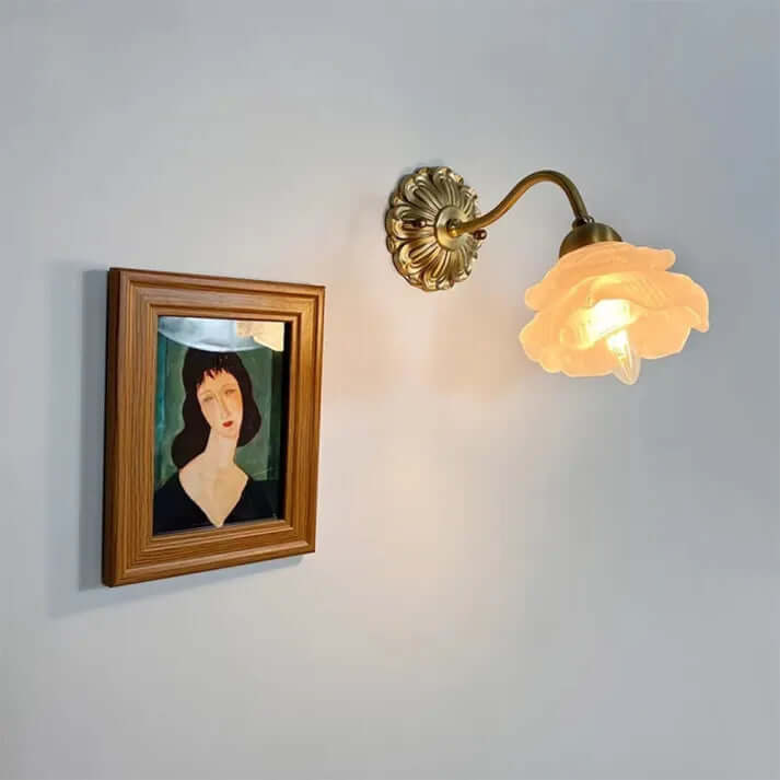 Delicate Floral Glass Table Lamp