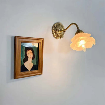 Delicate Floral Glass Table Lamp