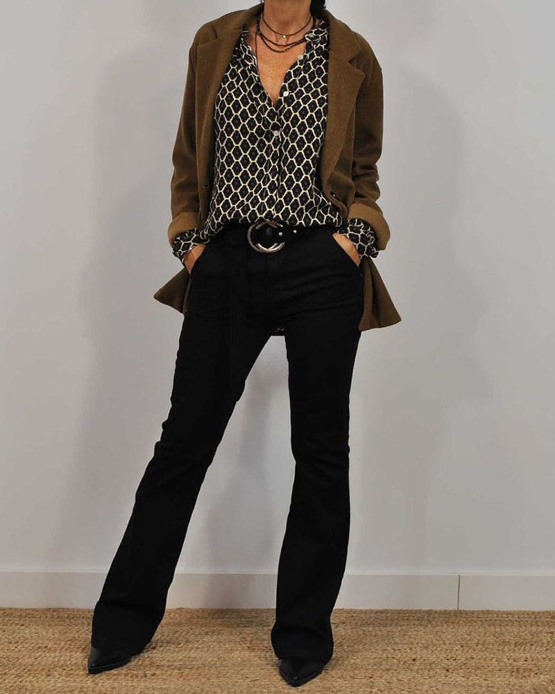 Ladies Classic Fit V-Neck Shirt