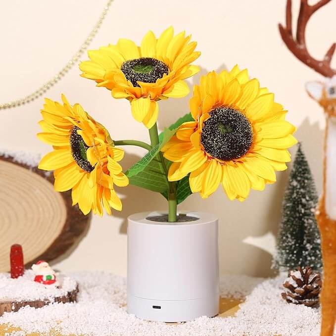 Bright Floral Desk Light