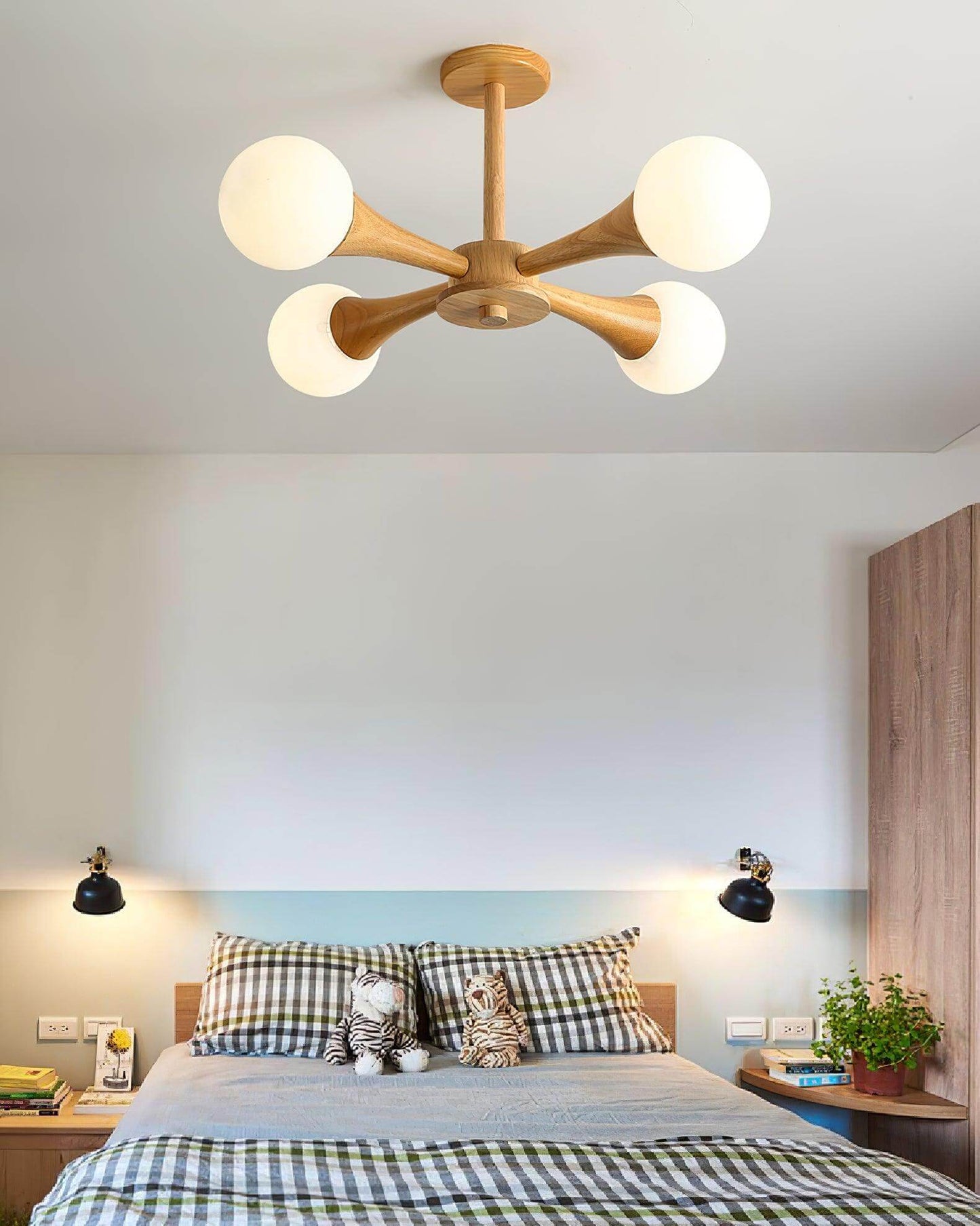 Luxury Wood and Glass Pendant Light