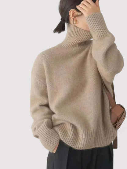 Soft Luxury Crew Neck Women's Sweater - Luxivelle