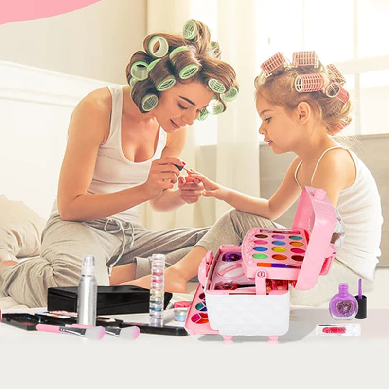 Girls Sparkle Makeup Play Kit