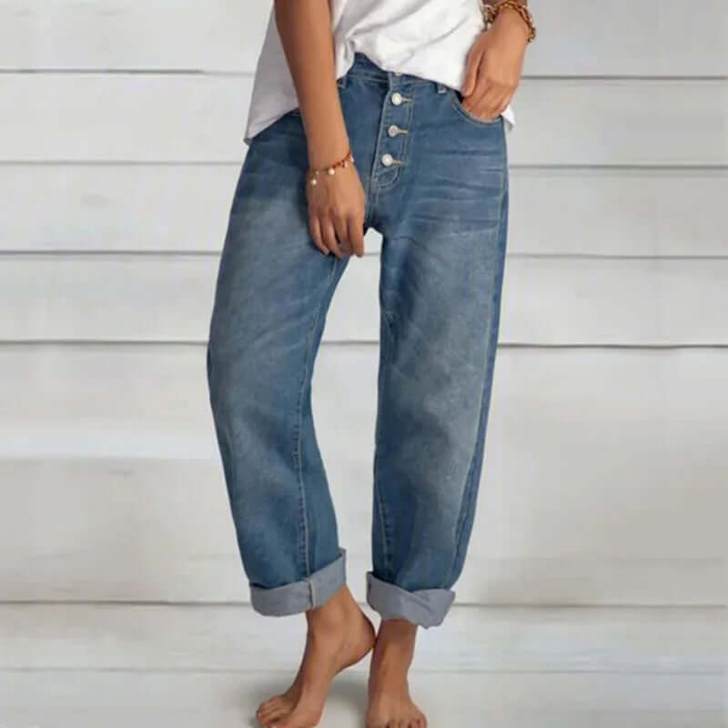 Comfortable Women's Relaxed Fit Denim Jeans - Luxivelle