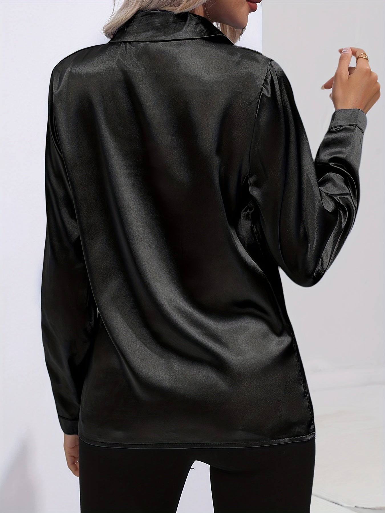 Ladies Classic Point Collar Shirt