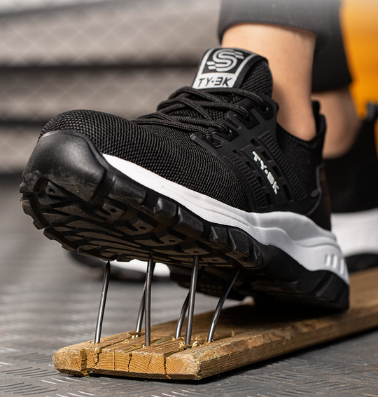 Comfortable Safety Shoes for Men
