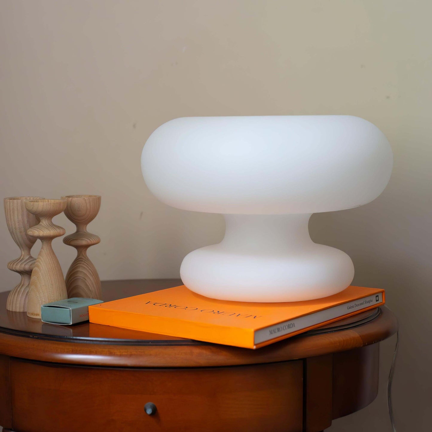 Stylish Metal Base Round Desk Lamp