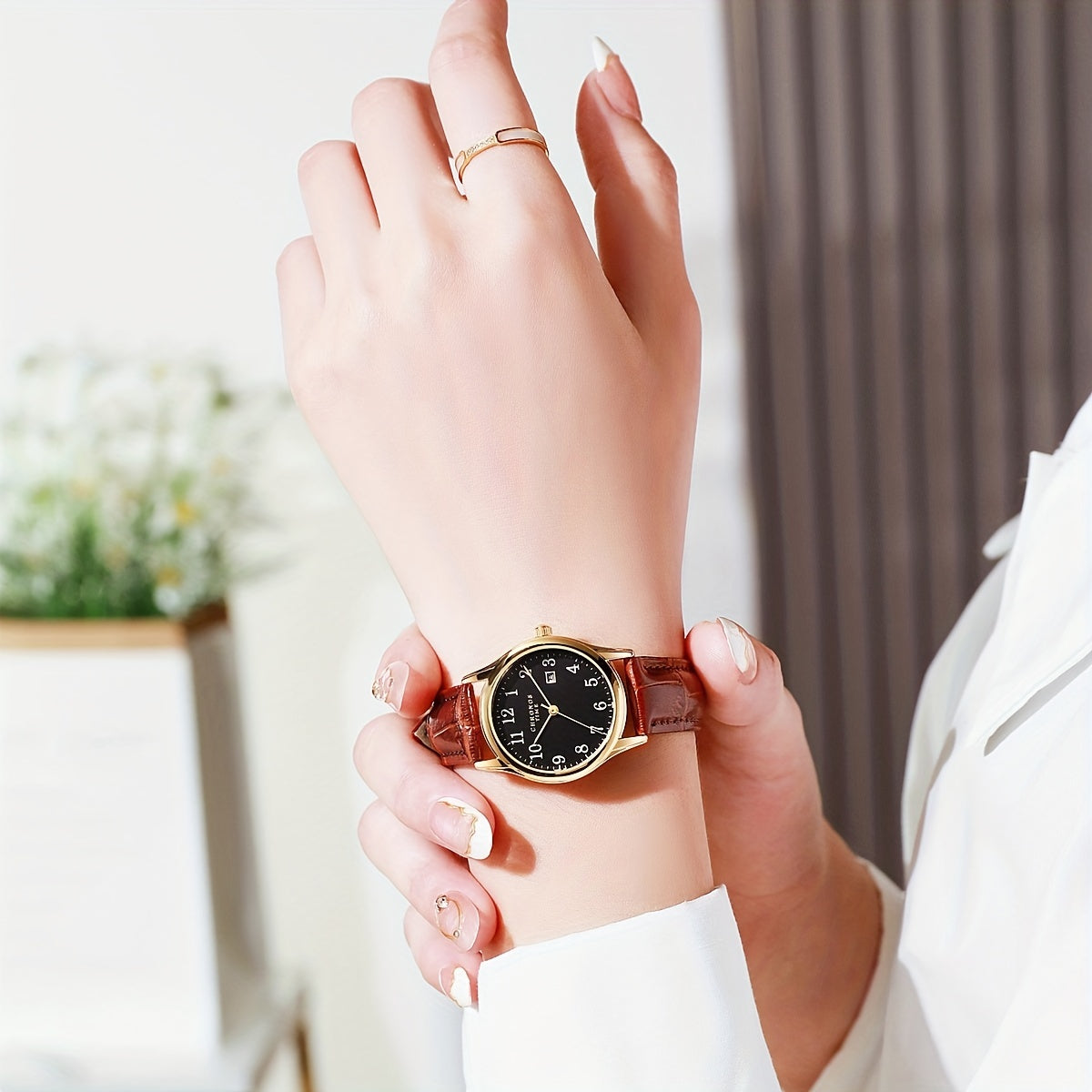 Classic Ladies Quartz Watch with Leather Strap - Luxivelle