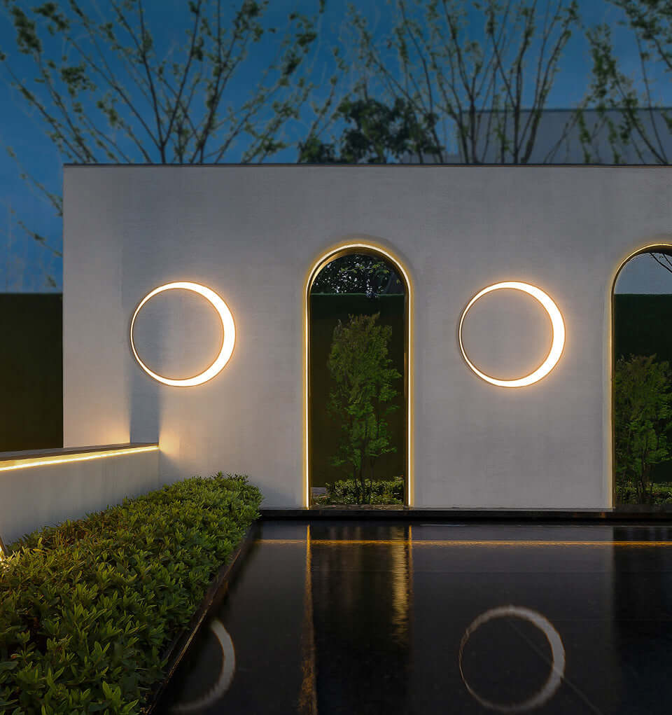 Weatherproof LED Outdoor Wall Lamp, 30-80cm Adjustable