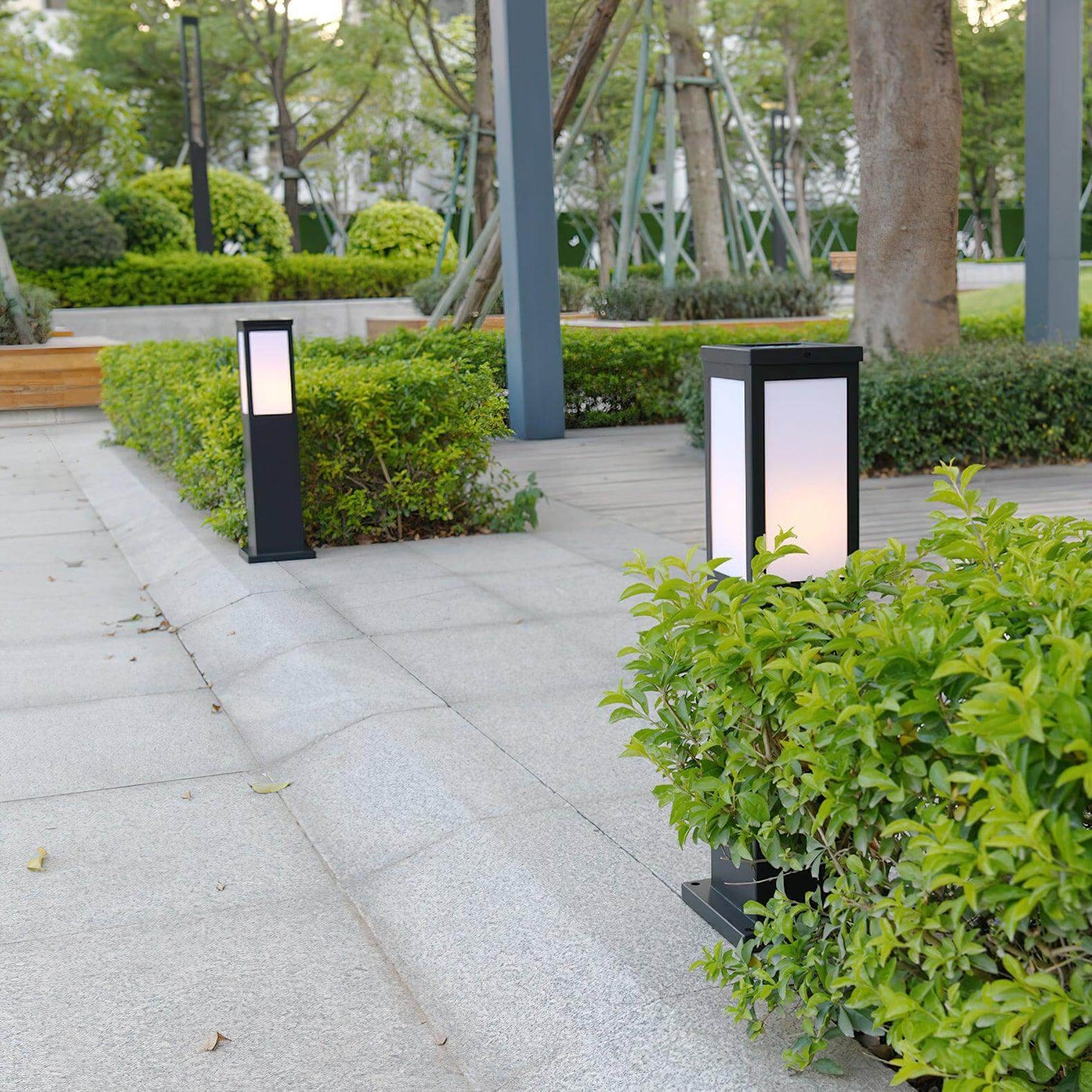 Durable Garden Post Light - Weatherproof Outdoor Lamp