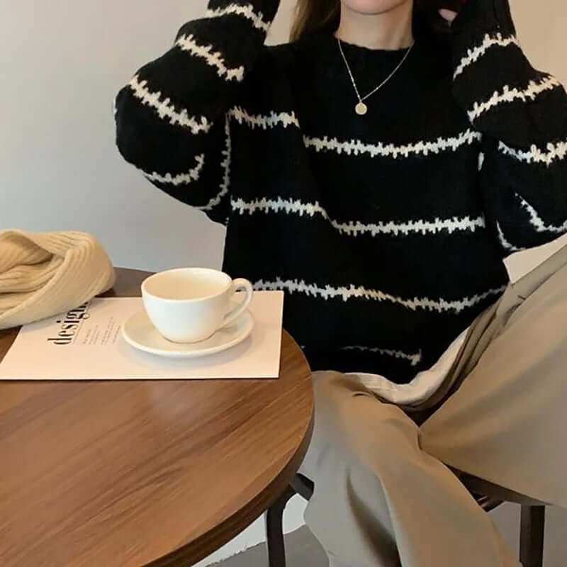 Ladies Classic Patterned Crew Neck Jumper