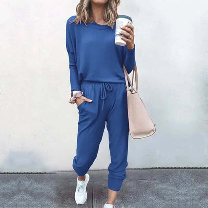 Relaxed Fit Women's Jogger Suit for Everyday Wear