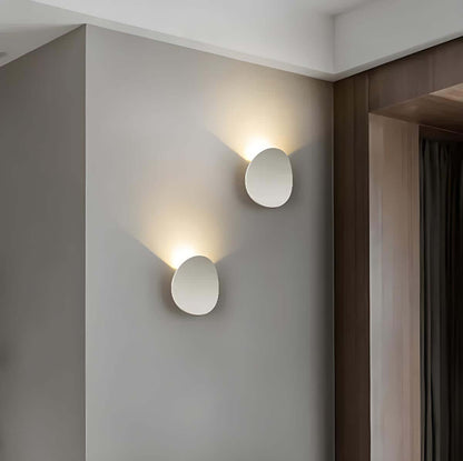 Slim 7W LED Wall Lamp with Integrated Lighting