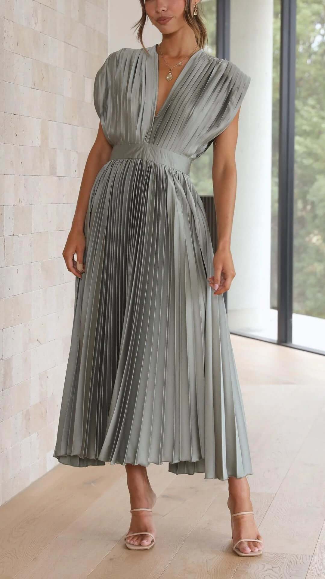 Relaxed Fit V Neck Summer Dress - Luxivelle