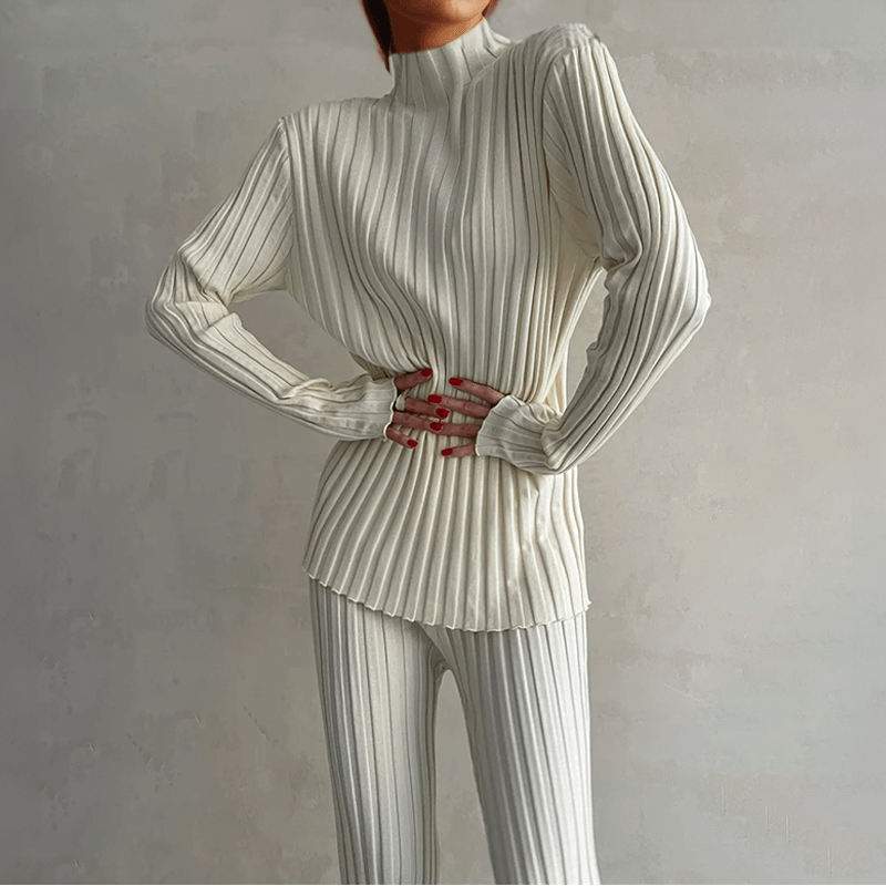 Women's Fitted Textured Knit Outfit