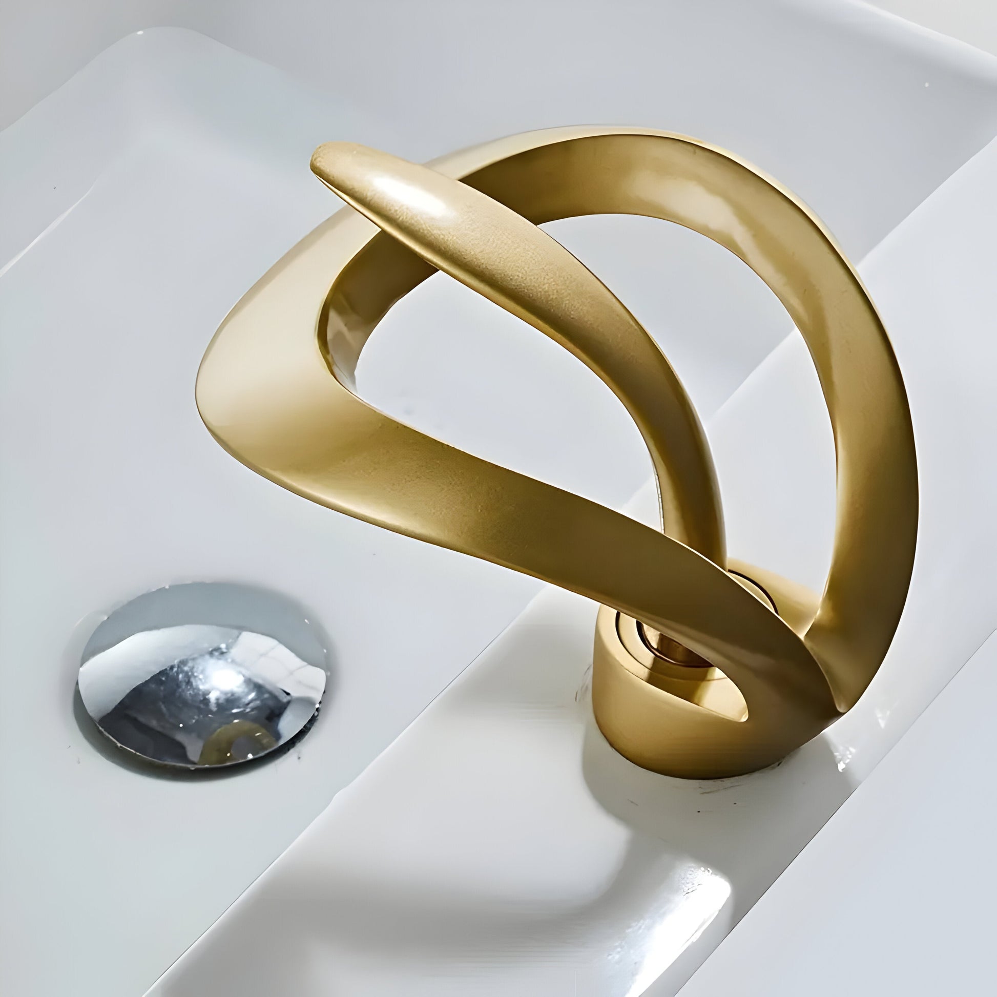 Modern Chrome Single Lever Faucet - Luxivelle