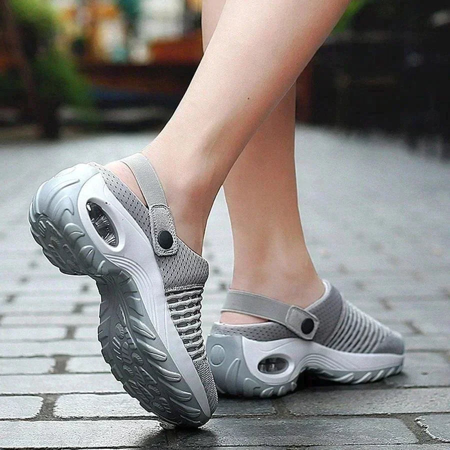 Comfortable Women's Contour Footbed Sandals