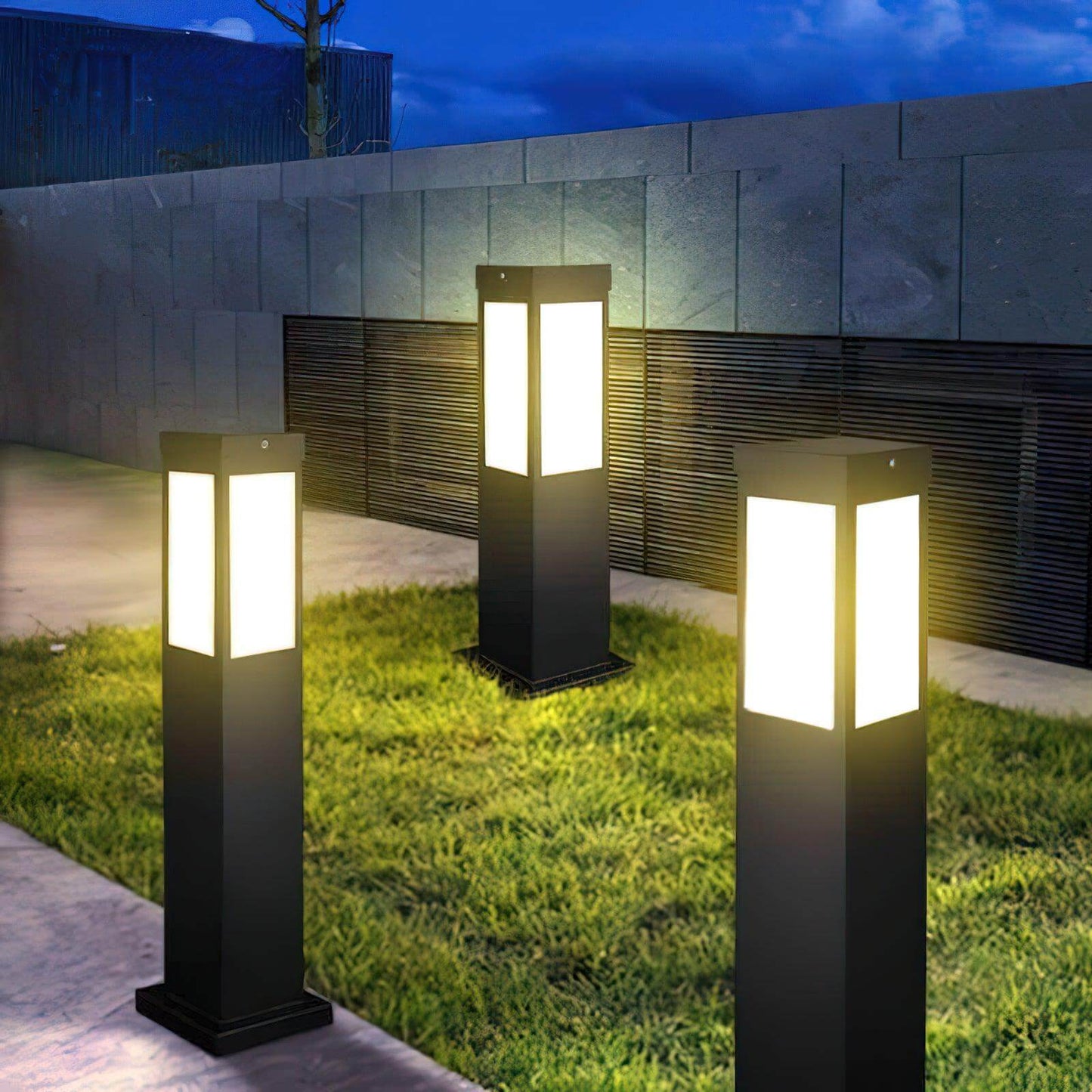 Durable Garden Post Light - Weatherproof Outdoor Lamp