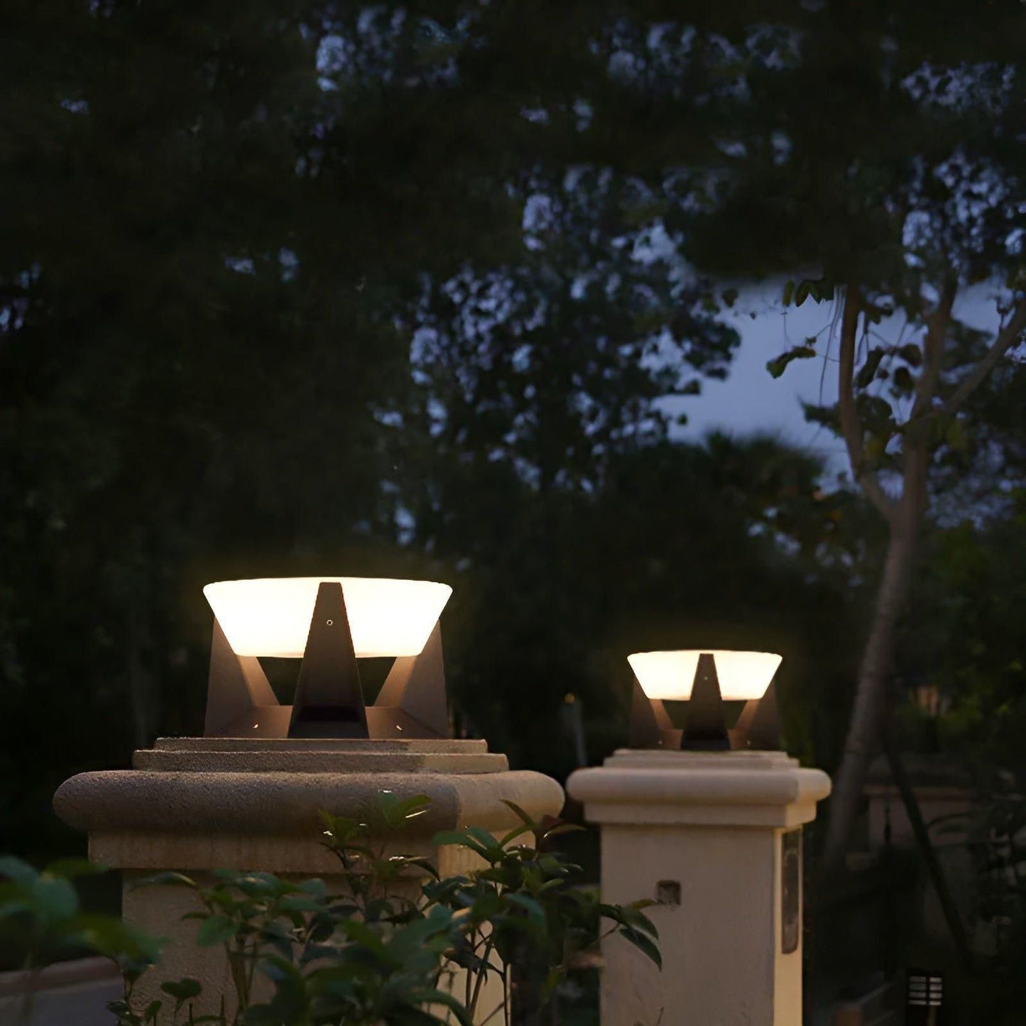 Outdoor Solar Powered Japanese Style Lamp