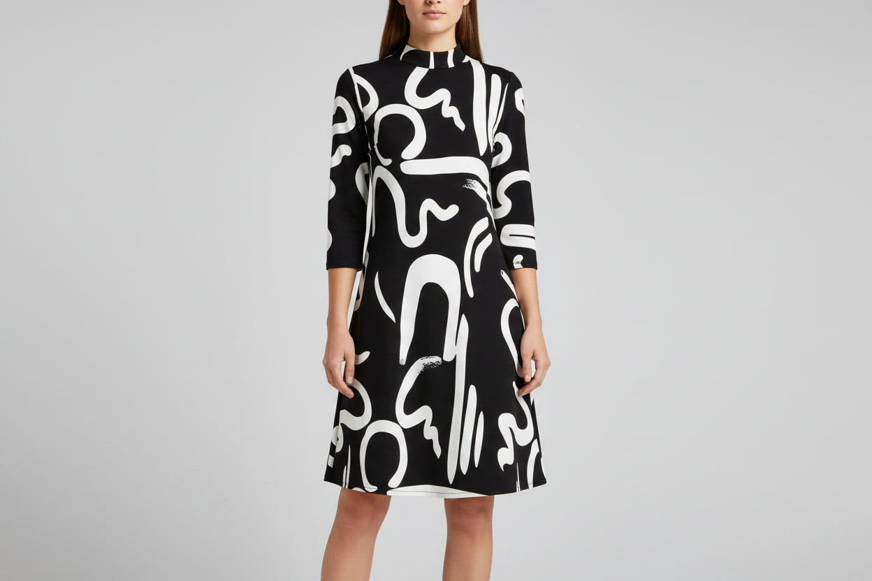 Classic Ladies Crew Neck Dress - Luxivelle