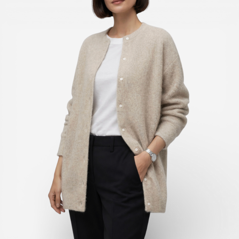 Soft Women's Wool Cable Knit Cardigan - Luxivelle