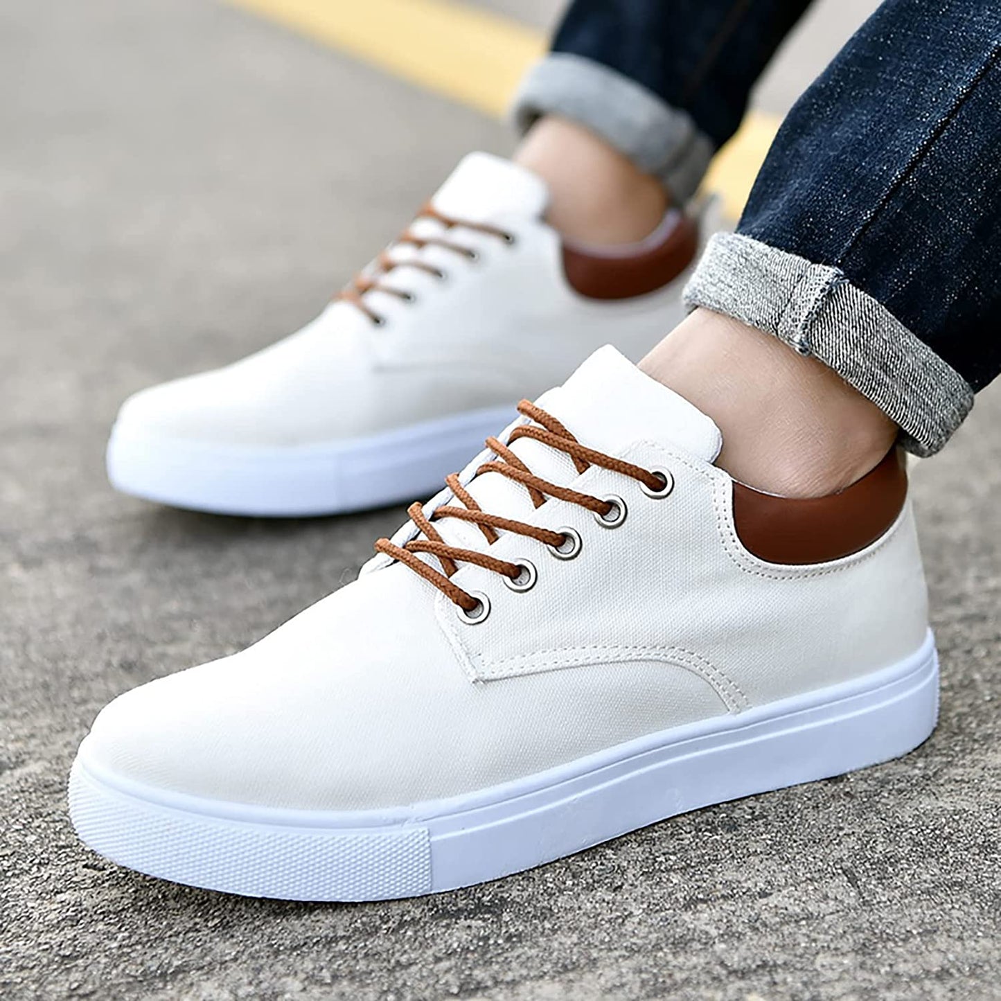 Casual Men's Low Top Lace Sneakers