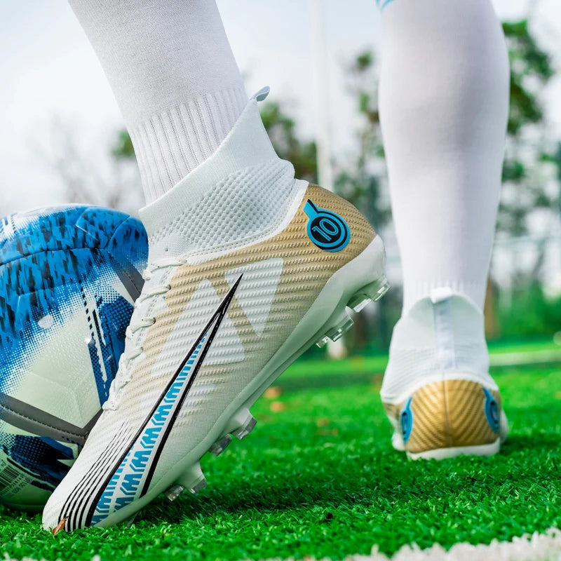 Benjamin | Football boots for outdoor training
