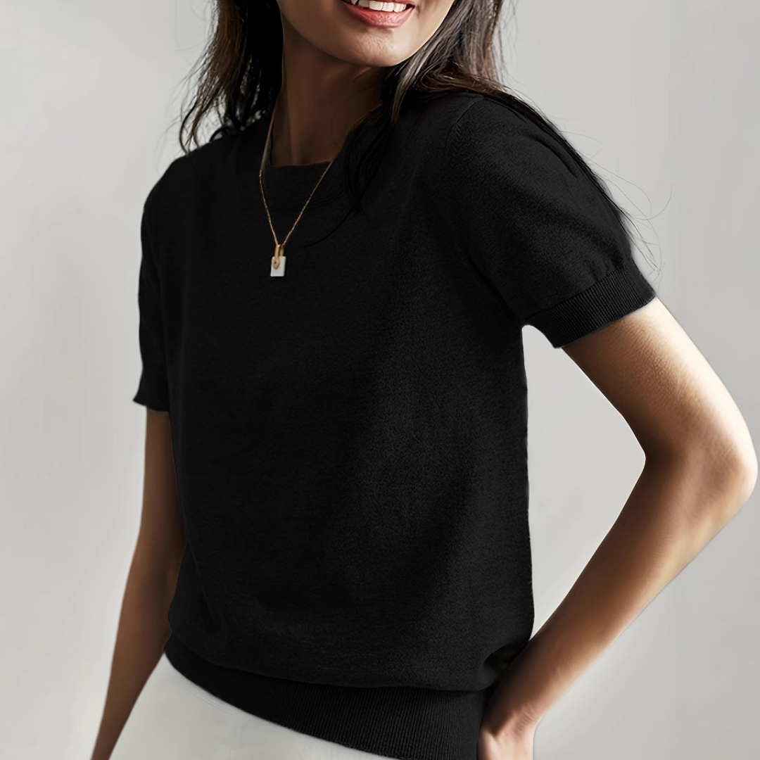 Comfortable Women's Short Sleeve Tee - Luxivelle