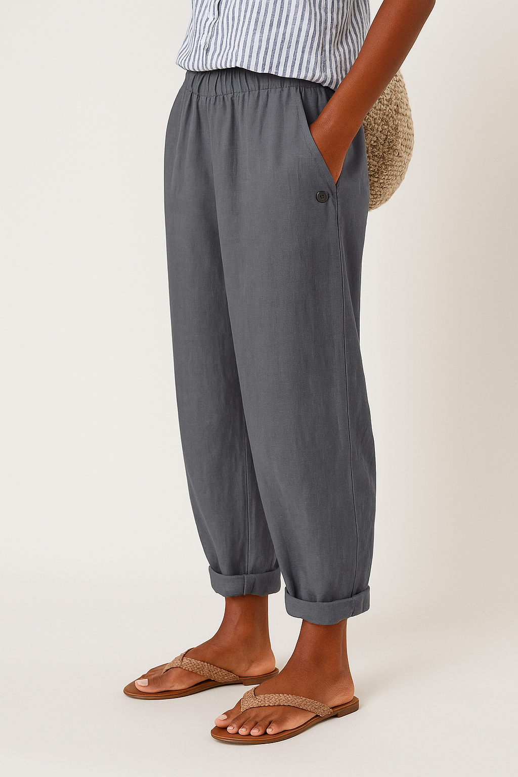 Fashionable Trousers With Side Pockets