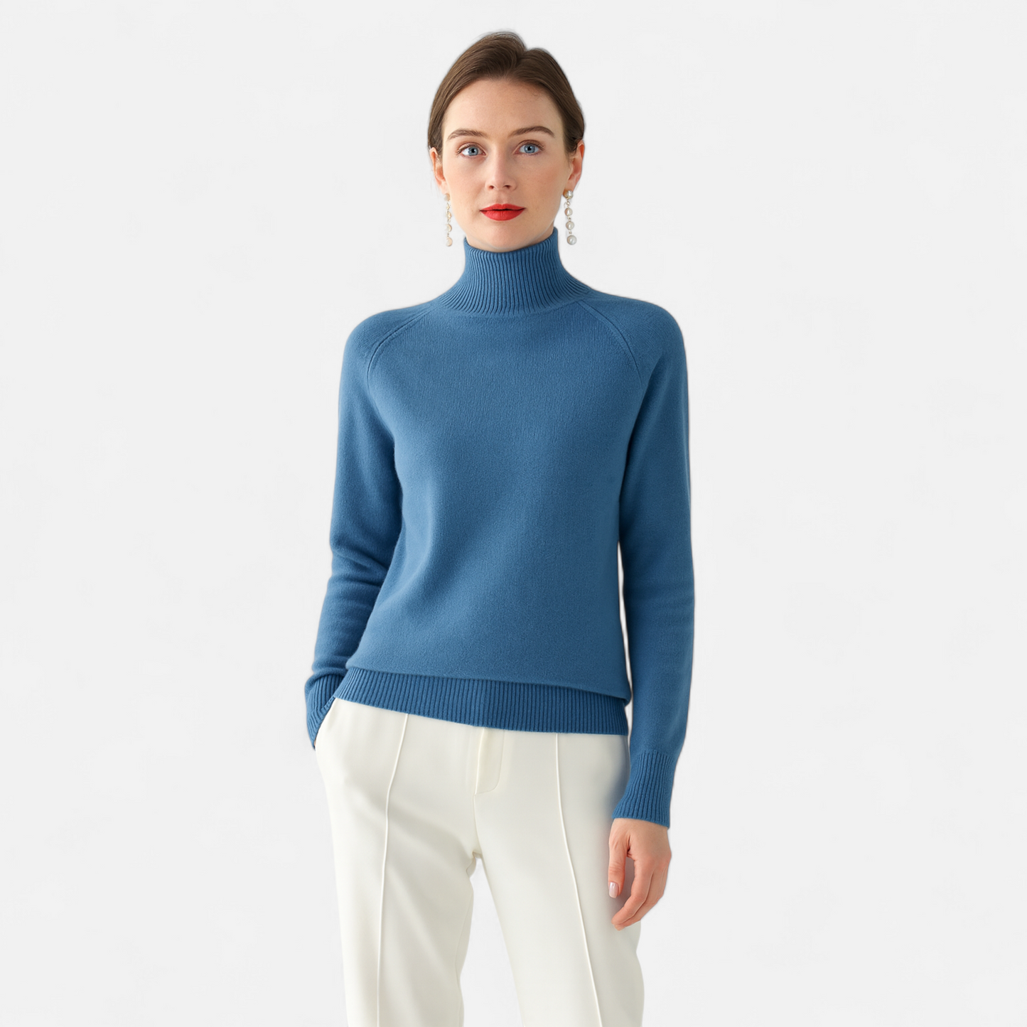 Soft Women's Crew Neck Cashmere Sweater