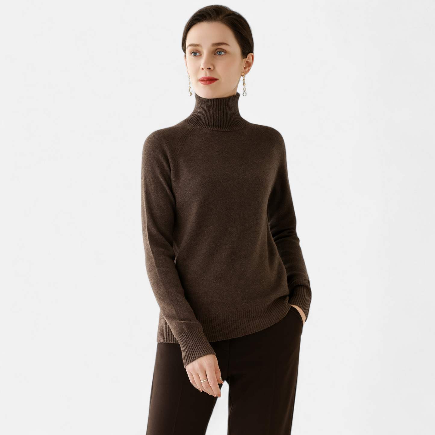 Soft Women's Crew Neck Cashmere Sweater