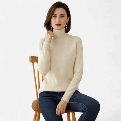 Soft Women's Crew Neck Cashmere Sweater
