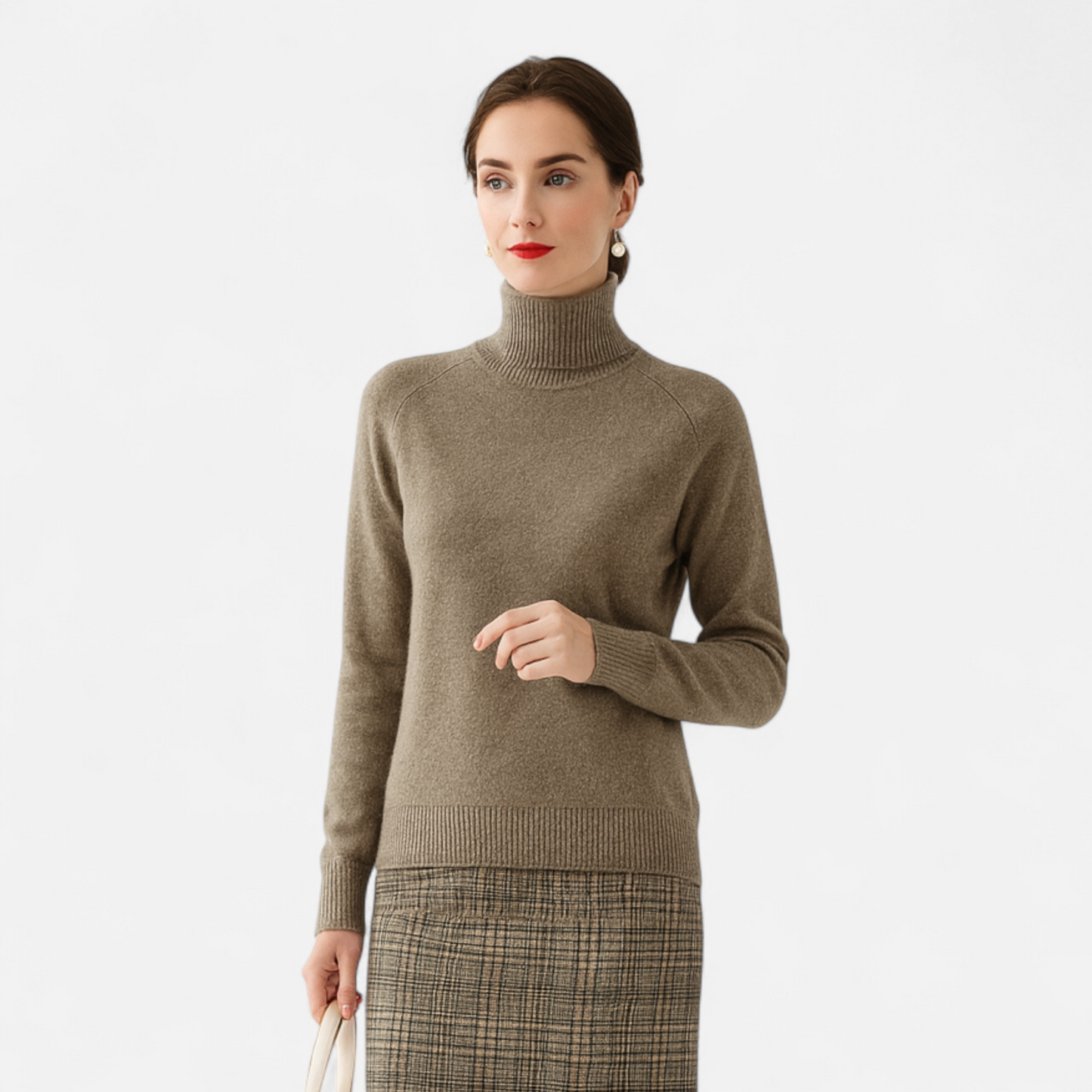 Soft Women's Crew Neck Cashmere Sweater